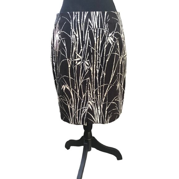 Talbots Bamboo Print Black and White Pencil Skirt Size 4P - Picture 1 of 5